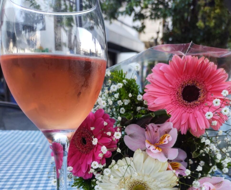 El verdadero significado de regalar flores en cada país