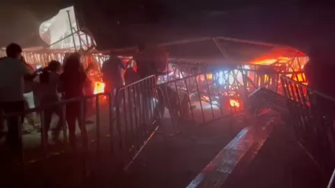 FIscalía NL inicia investigación por colapso de templete, realizará necropsia víctimas