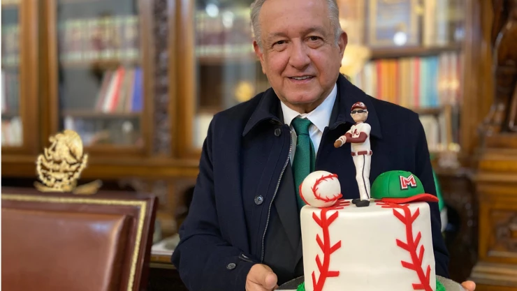 AMLO_pastel