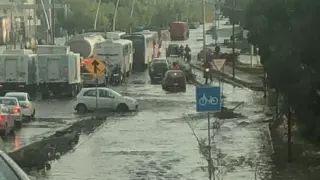 Inundaciones y tráfico tras la tormenta de la mañana del viernes 21 de julio en el AMG