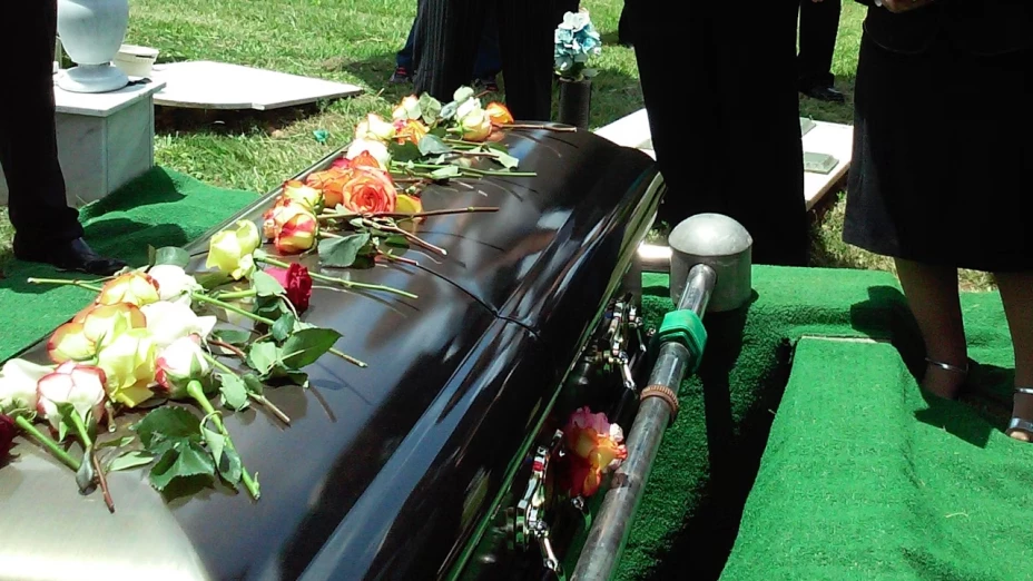 Denunció a su ex en junio y no la escucharon, hoy le arrebató la vida frente a sus dos hijos 