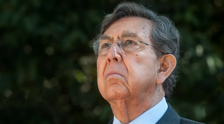 Cuauhtémoc Cárdenas anunció su renuncia al Partido de la Revolución Demócratica (PRD), organización que fundó hace 25 años