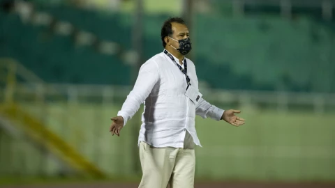 Juan Reynoso, t&eacute;cnico de Cruz Azul