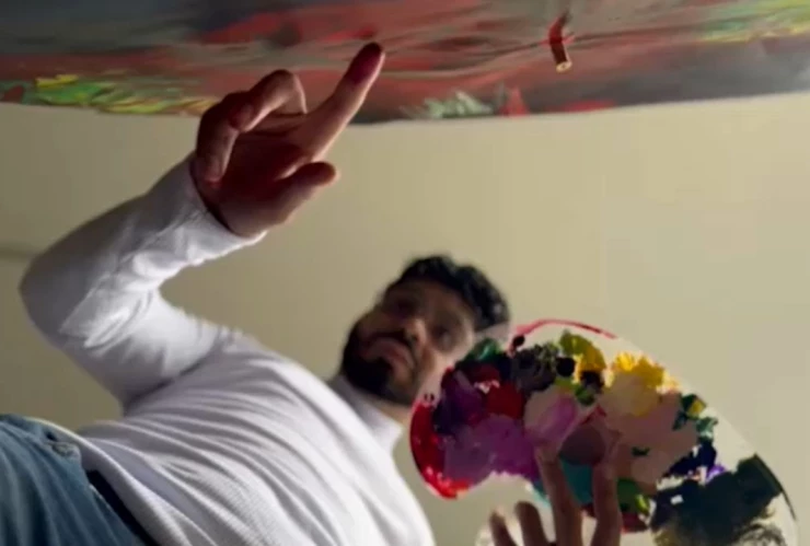 Álvaro-Quiroz-joven-activista-mexicano-pinta-a-defensores-asesinados-para-denunciar-la-violencia