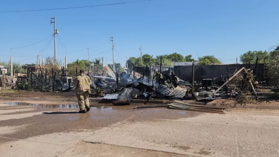 Se incendian casas en Los Mochis