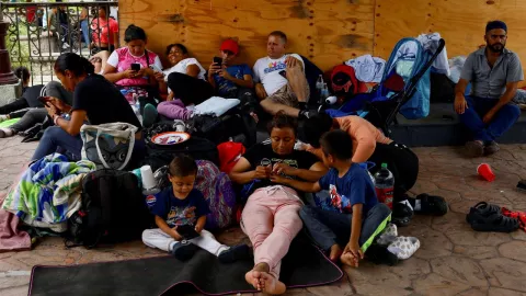 Migrantes en Tapachula siguen su camino a la frontera norte de México