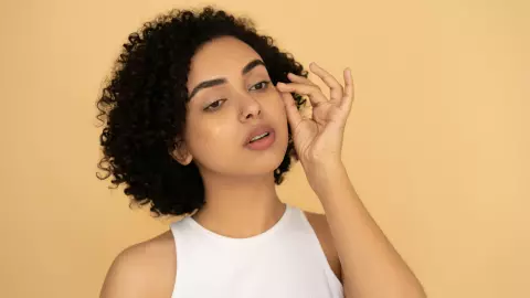 Esta es la forma correcta de aplicar productos para una piel bonita