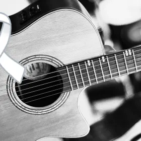 Muere cantautor mexicano Gabino Palomares