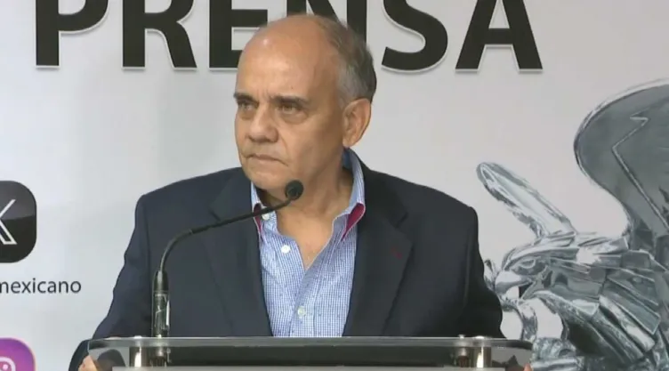 UIF congela cuentas bancarias: PRI denuncia autoritarismo.