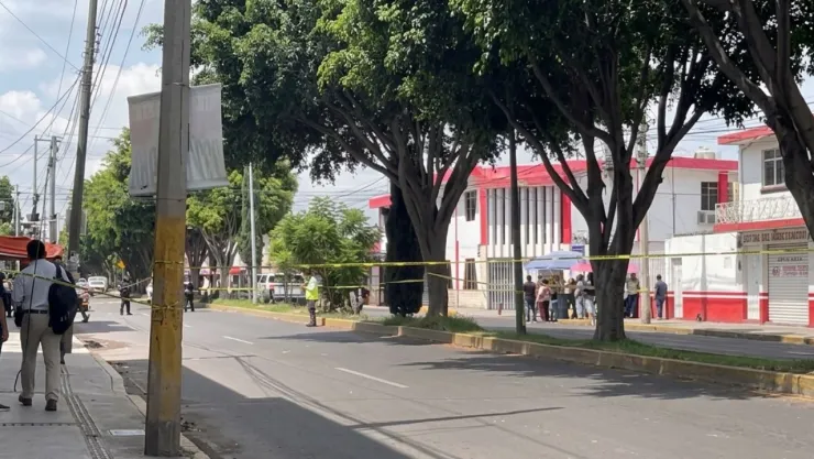 VIDEO: Conductor murió tras choque sobre la colonia Loma Linda en Puebla hoy: Hay cierre total