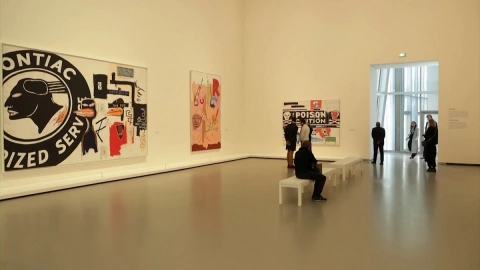Francia presume exhibición de arte; “Basquiat x Warhol, pintando a cuatro manos”, luce en París.