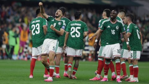 Selección Mexicana festejando