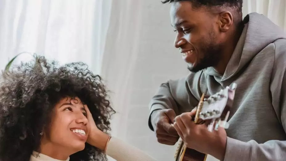 San Valentín 2023: Las canciones más escuchadas por los enamorados