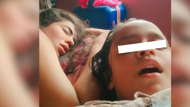 Niña expone a su mamá ebria