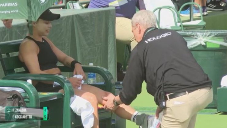 Renata Zarazúa se retira de Indian Wells por molestias en la rodilla.