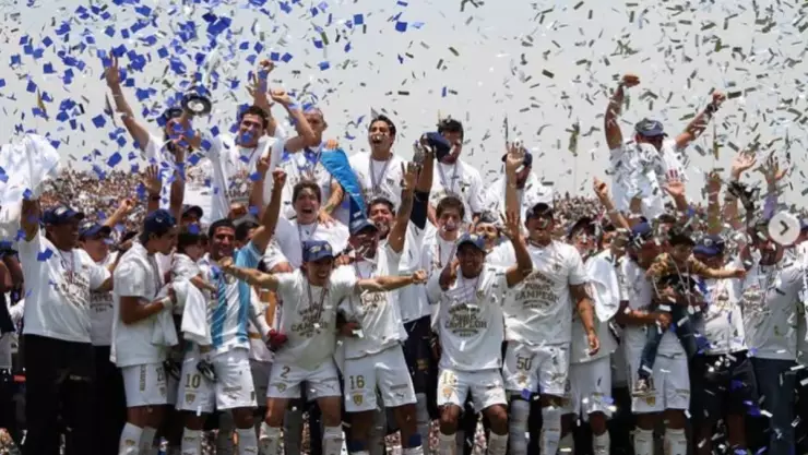 Fue figura en Pumas, llegó a la Selección Mexicana y ahora VENDE coches en esta ciuda