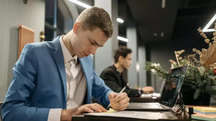 ¿Es obligatorio salir antes del trabajo el 24 de diciembre? Esto dice la Ley Federal del Trabajo