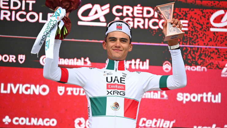 Isaac del Toro quedó en tercer lugar en Strade Bianche