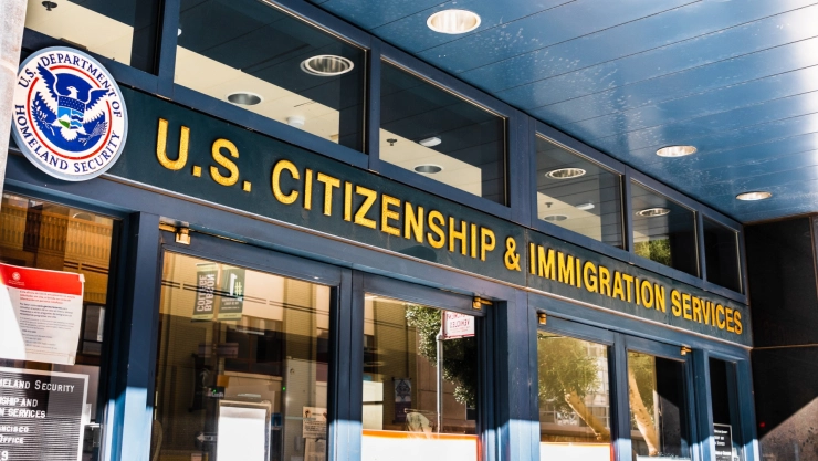 El Centro de Servicio del USCIS en California