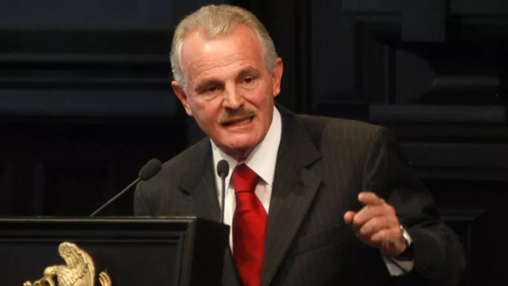 Labastida renunciará al PRI tras reelección de Alito Moreno