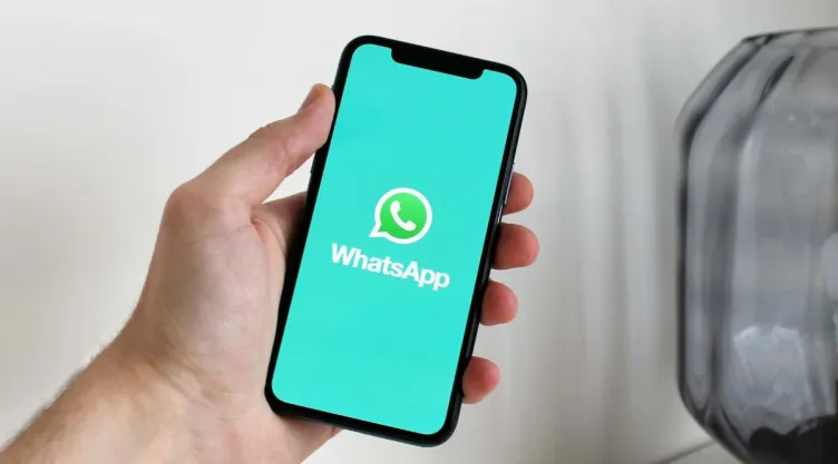 como-ocultar-tu-nombre-whatsapp-guia-paso-paso.jpg