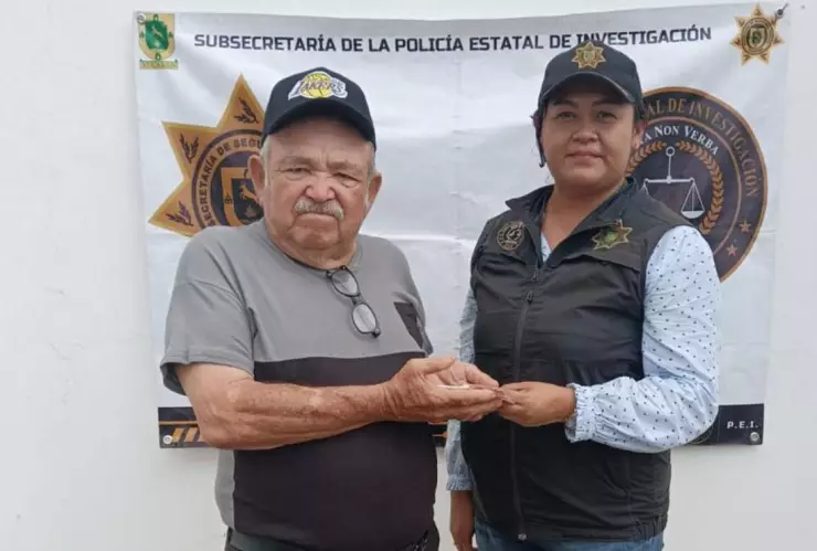 Localiza a taxista que tomó dinero olvidado por adulto mayor en Mérida
