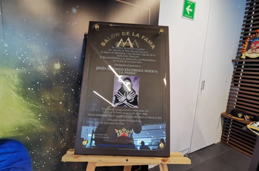 Exposición 30 aniversario Lucha Libre AAA
