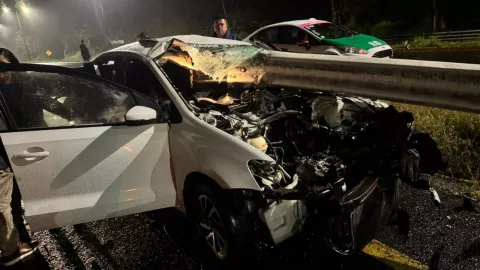 El accidente en el libramiento de Coatepec dejó dos personas lesionadas durante la madrugada