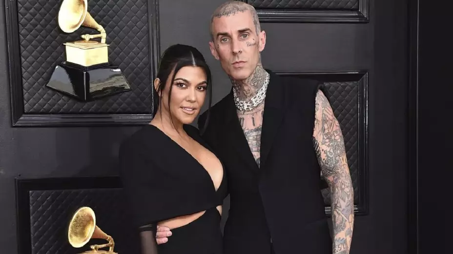 Así le dijo Kourtney Kardashian a Travis Barker que será papá