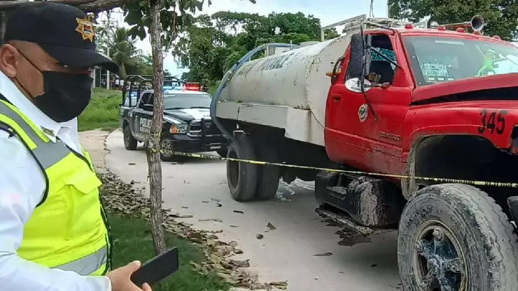 Cancún Mujer sale a la tienda y es arrollada por una pipa de agua