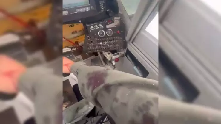 Ave choca contra piloto de aeronave en pleno vuelo, VIDEO
