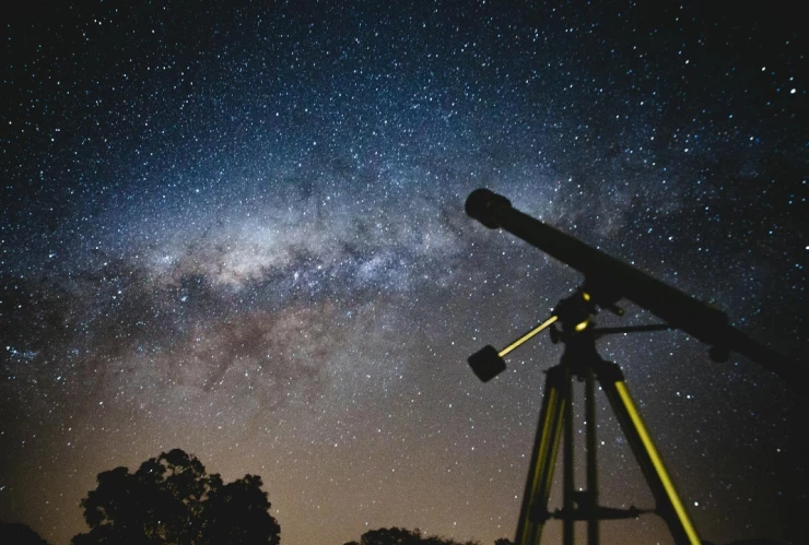 Descubren-un-agujero-negro-gigante-en-nuestra-galaxia-es-33-veces-más-grande-que-el-Sol