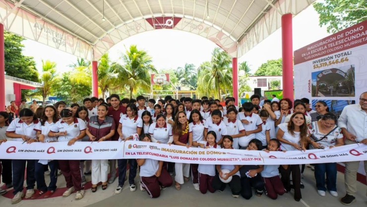 Entrega Mara Lezama nuevo domo a la Telesecundaria “Luis Donaldo Colosio Murrieta” en Huay-Pix
