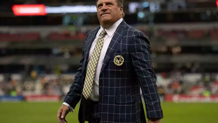 América destituye a Miguel Herrera tras pelea en la Concachampions