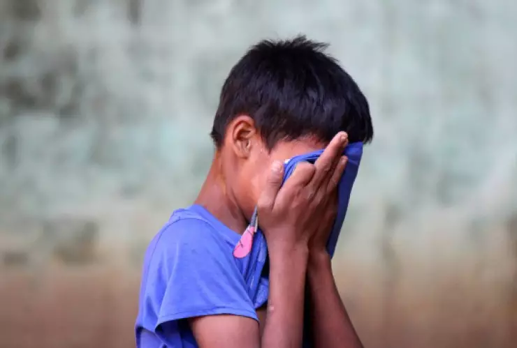 Estudiante de primaria VÍCTIMA de bullying se avienta del segundo piso