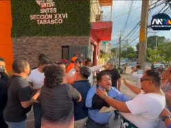 trabajadores-del-imss-en-villahermosa-tabasco-terminan-marcha-en-enfrentamiento-por-aumento-salarial