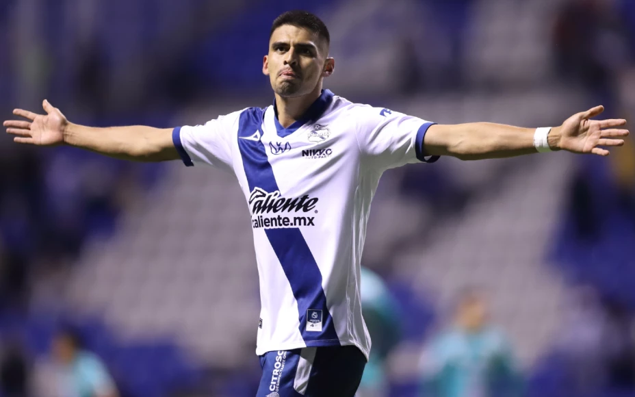 Guillermo Martínez, nuevo delantero de Pumas