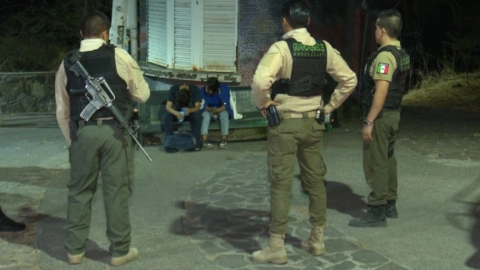 policias rescatan a menores.jpg