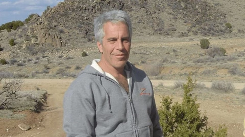 Jeffrey Epstein fotos víctimas