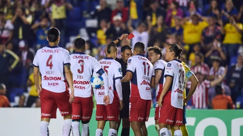 Alan Mozo expulsado América Chivas