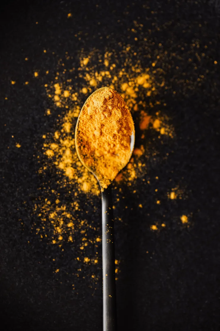 Mezcla de crema corporal con cúrcuma: para qué sirve y cuáles son sus beneficios
