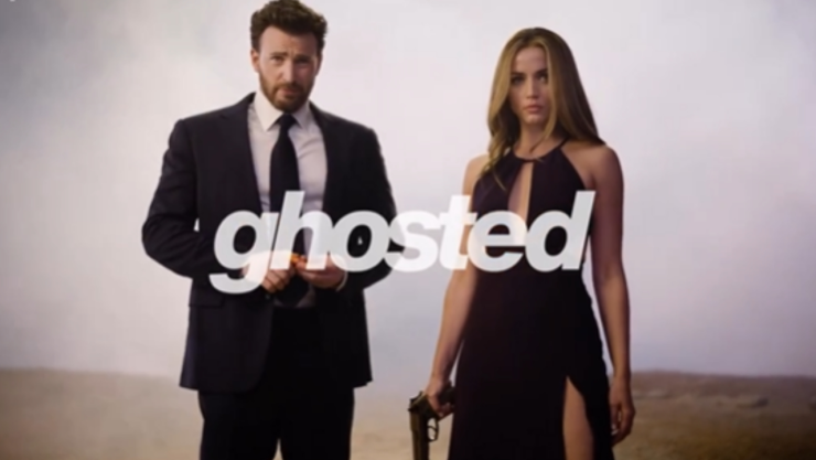 Video Así luce Ana de Armas y Chris Evans en el tráiler de Ghosted