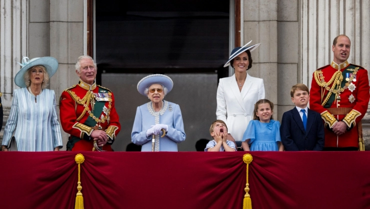 reina isabel jubileo de platino desfile