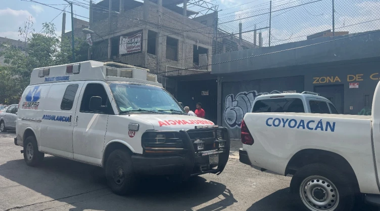 Elevador de condominio en Coyoacán desploma y deja tres lesionados