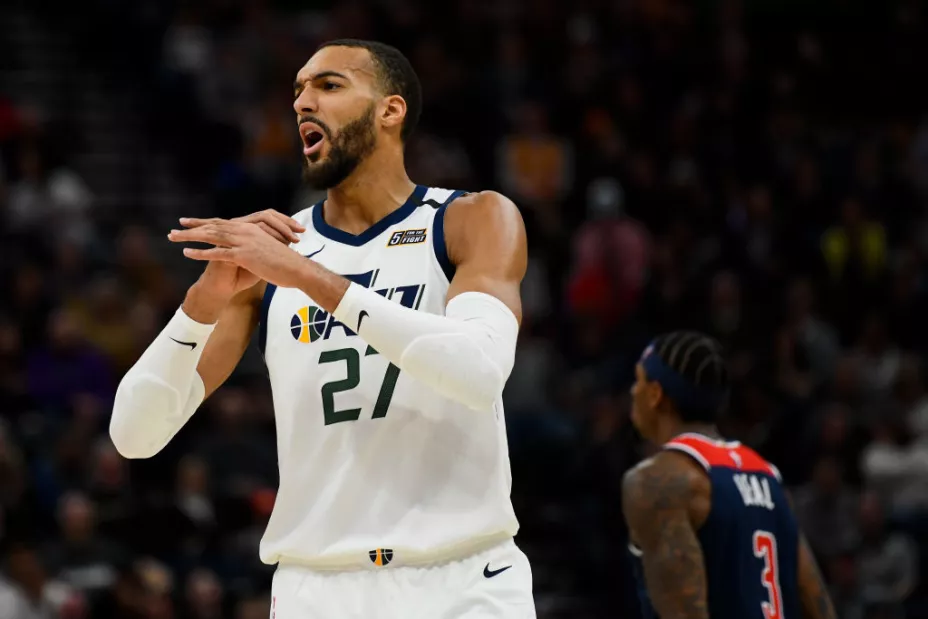 Rudy Gobert con la camiseta del Jazz de Utah