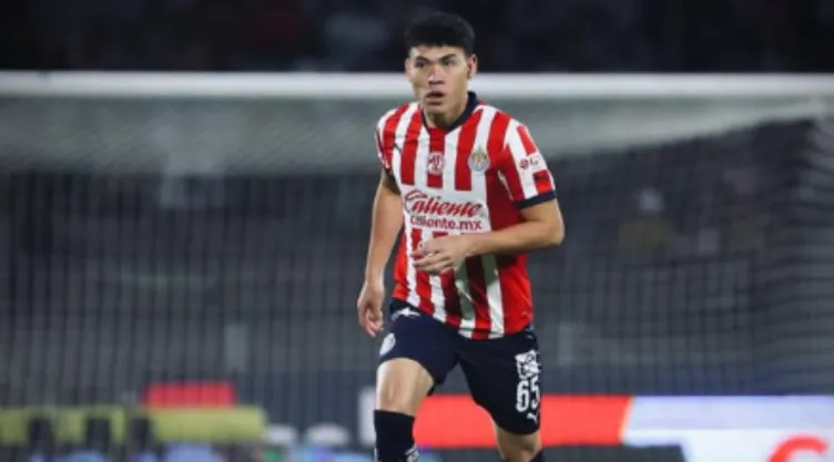 luis-rey-nueva-posicion-chivas.jpg