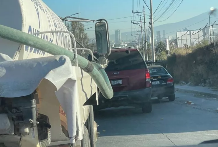 Choque en el Periférico Ecológico de Puebla genera tráfico hoy 13 de marzo