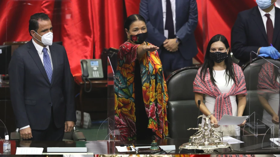 Dulce María Sauri protesta en Cámara de Diputados1