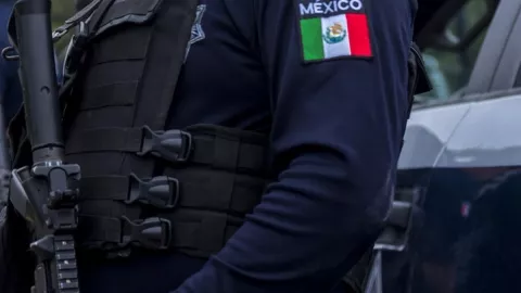 Asesinato en Tijuana Dejan encobijado en Lomas del Valle