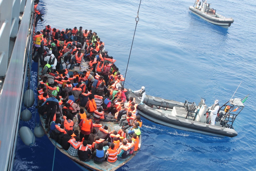 rescate de refugiados en el mediterraneo